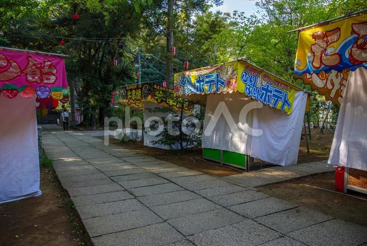 東京赤坂にある氷川神社での秋祭りの出店 お祭り,伝統的な,出店の写真素材