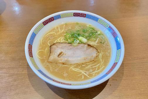 九州博多豚骨ラーメン 九州博多豚骨ラーメン ラーメン,拉麺,豚骨ラーメンの写真素材