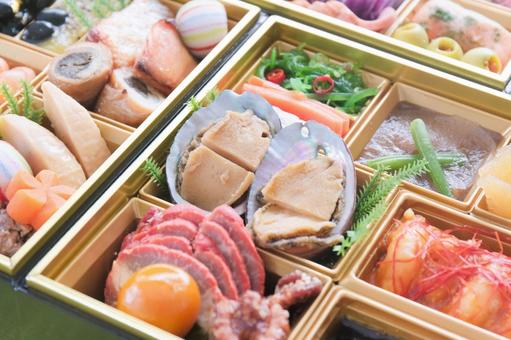 おせち料理に入ったトコブシのアップ おせち料理に入ったトコブシのアップの写真