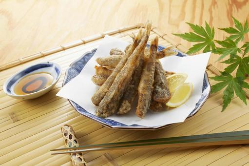 メヒカリの唐揚げ メヒカリの唐揚げ,メヒカリ,目光の写真素材