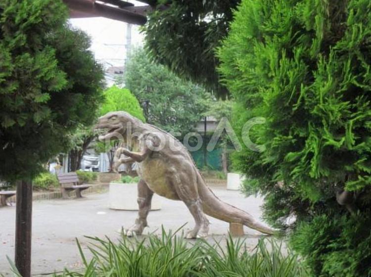 怪獣の徘徊　怪獣公園 怪獣,公園,怪獣公園の写真素材