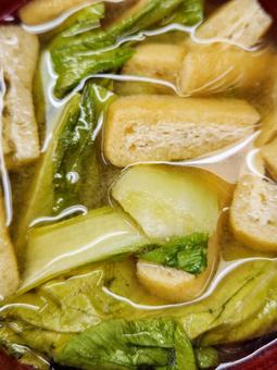 汁物接写 みそ汁,味噌,油揚げの写真素材