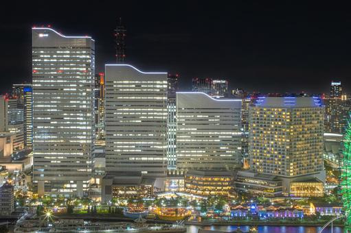 横浜みなとみらいの夜景 #3 横浜みなとみらいの夜景 #3 夜景,みなとみらい,ビジネスの写真素材
