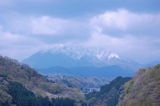 Photo, oyama, graduate, crown of snow, 