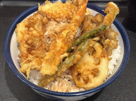美味しそうな天丼 美味しそうな天丼の写真