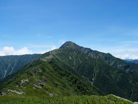 小太郎山山頂から望む北岳 小太郎山,北岳,南アルプスの写真素材