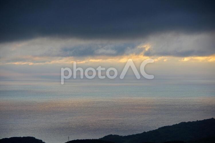 夕暮れに　天狗が望む　海の色彩 風景,天狗山,展望の写真素材