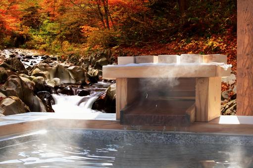 A spectacular open-air bath where you can enter while watching the autumn leaves and the clear stream, JPG A spectacular open-air bath where you can enter while watching the autumn leaves and the clear stream, hot spring, outdoor bath, bath, JPG
