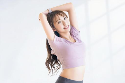 ストレッチをする女性 美容イメージ 女性,人物,ストレッチの写真素材