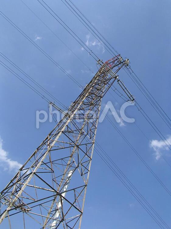 鉄塔がある風景 鉄塔,送電線,電線の写真素材