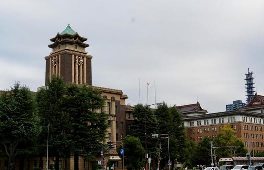 名古屋市役所と県庁の写真