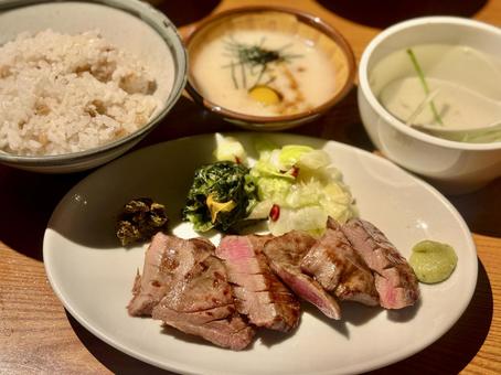 牛タン定食 牛タン定食 牛タン,定食,肉の写真素材