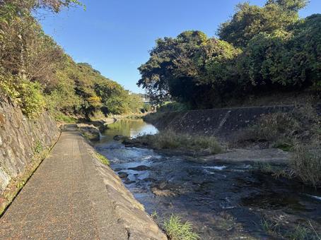 朝の散歩　嬉野川 秋,秋空,景色の写真素材