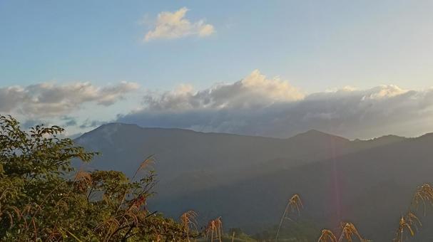 早朝の枝折峠 枝折峠,山,早朝の写真素材
