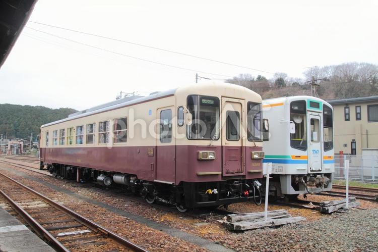 TH3501号とTH2100型 鉄道,交通,電車の写真素材