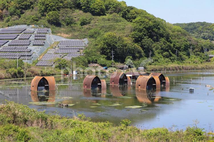 岡山県瀬戸内市　鹿忍グリーンファーム跡 鹿忍グリーンファーム跡,鹿忍グリーンファーム,水没ペンション村の写真素材