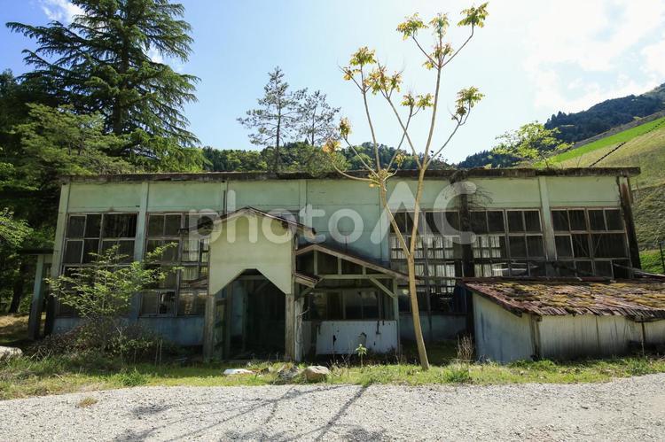 兵庫県朝来市　神子畑小学校跡　体育館 神子畑小学校,神子畑小学校跡,旧神子畑小学校の写真素材