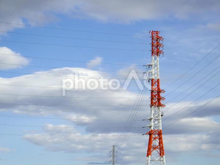 鉄塔がある風景 鉄塔,送電線,電線の写真素材