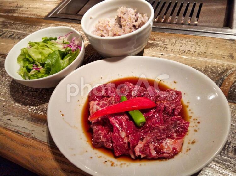 焼肉定食 焼肉定食,焼き肉,牛肉の写真素材