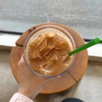 冷たいドリンク コーヒーショップ,ドリンク,コーヒー牛乳の写真素材