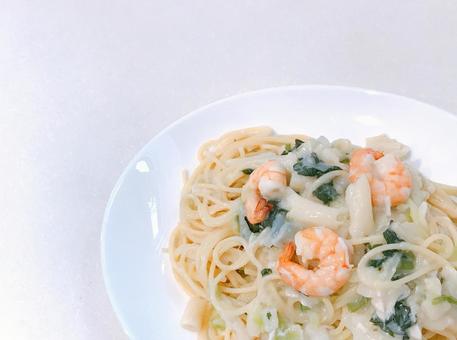 海老クリームパスタ 海老クリームパスタの写真