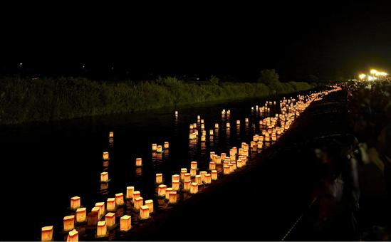 永平寺町大灯籠流しの一幕 玉ボケ,灯籠,灯ろうの写真素材