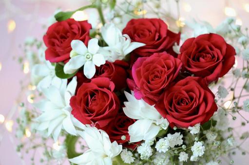 赤いバラのかわいいキラキラブーケ 花束,バラ,クリスマスの写真素材