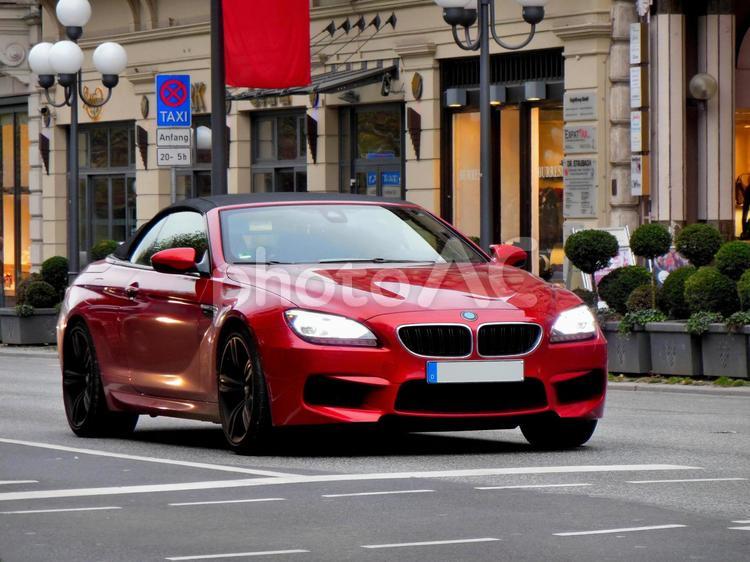 自動車スポーツカー　ＢＭＷⅯ6 bmw,m６,６シリーズの写真素材