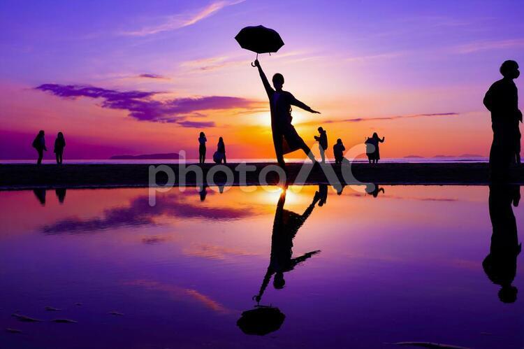 父母ヶ浜の夕焼け 香川県三豊市 父母ヶ浜,夕焼け,海の写真素材