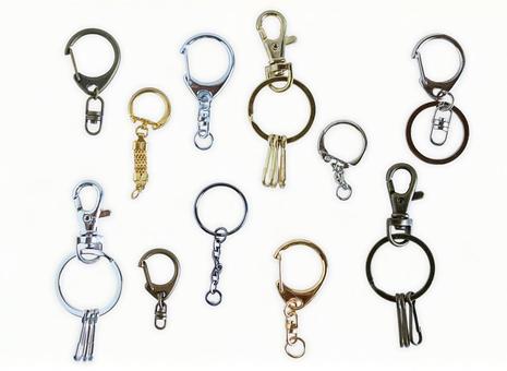 いろんな形のキーホルダー金具 いろんな形のキーホルダー金具 キーホルダー,金属,チャームの写真素材