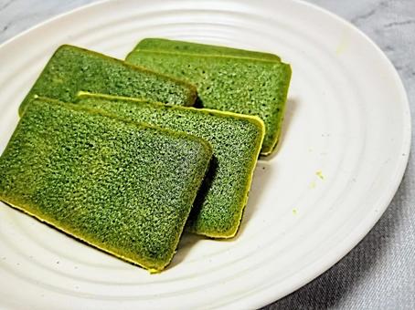 お皿の上の抹茶クッキー おやつ お菓子 お皿の上の抹茶クッキー おやつ お菓子 抹茶,お菓子,洋菓子の写真素材