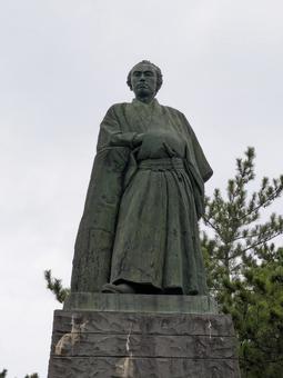 坂本龍馬像(室戸・縦) 坂本龍馬像(室戸・縦)の写真