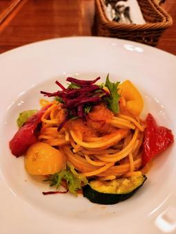 Summer vegetable pasta with tomato sauce, JPG