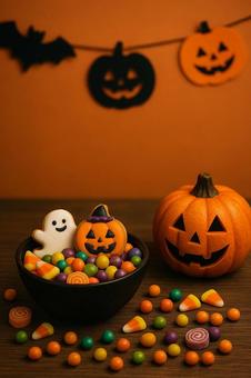 「ハロウィンのお菓子と飾り 「ハロウィンのお菓子と飾りの写真