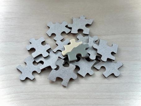 バラバラなパズル2 バラバラなパズル2の写真