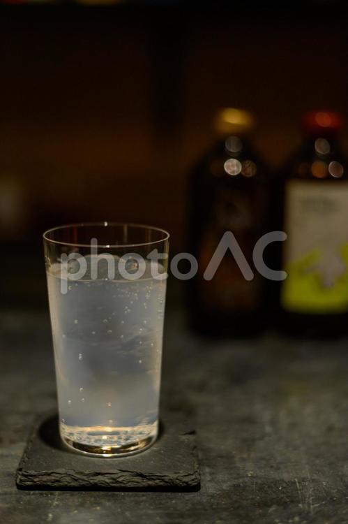 ジン ジン,酒,グラスの写真素材