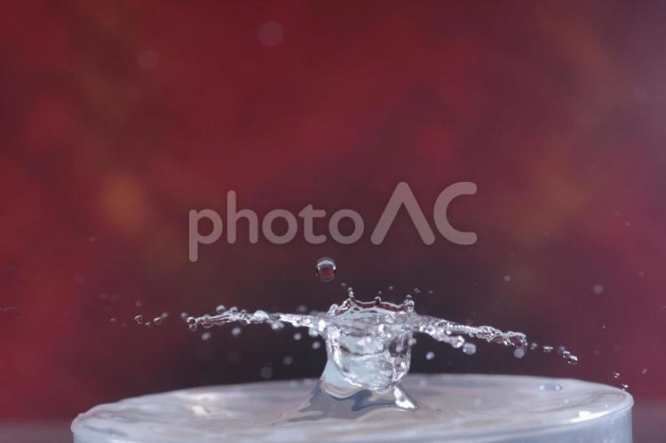 水滴百変化 水滴,不思議,一瞬の写真素材