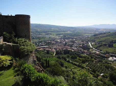 イタリア 高台の風景 イタリア 高台の風景 イタリア,城,街並みの写真素材