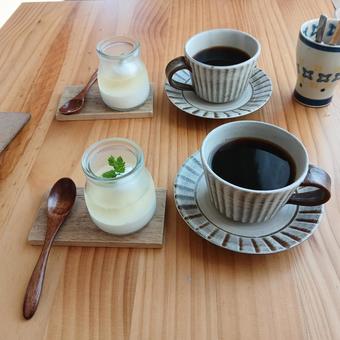 梨ゼリー×ヨーグルトのムース&コーヒー コーヒー,ドリンク,ゼリーの写真素材