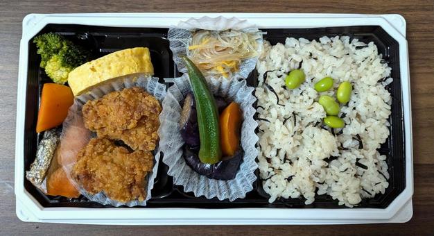 お弁当 お弁当 お弁当,玉子焼き,ごはんの写真素材