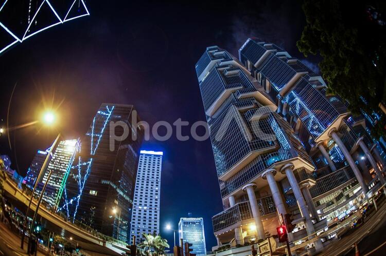 香港特別行政区の高層ビル群の夜景 香港,香港特別行政区,夜景の写真素材