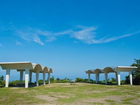 友ヶ島展望台 展望台,ベンチ,青空の写真素材