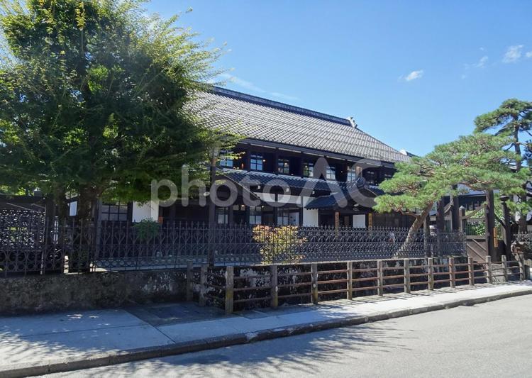 飛騨高山市内の風景-6 飛騨高山,岐阜県高山市,古い町並の写真素材