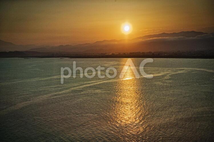 夕暮れ 夕暮れ,夕日,海の写真素材
