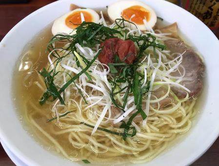 梅しそラーメン味玉載せ 梅しそラーメン味玉載せ 梅しそラーメン味玉載せ,梅しそラーメン,味玉の写真素材