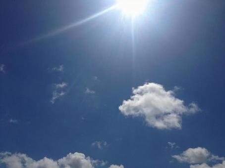 青空の光 青空の光の写真