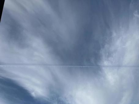 空に描かれた境界線 空に描かれた境界線の写真