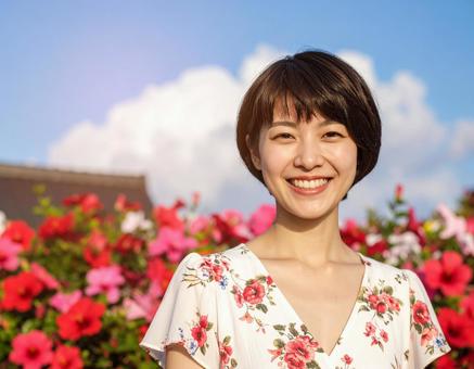 ハイビスカスと、真夏の彼女の写真