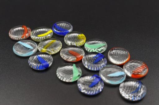 カラフルなおはじき カラフルなおはじき おはじき,ガラス,カラフルの写真素材