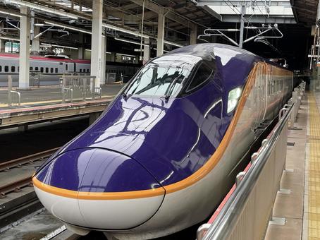 山形新幹線 E8系 前面 山形新幹線,e8系,つばさの写真素材